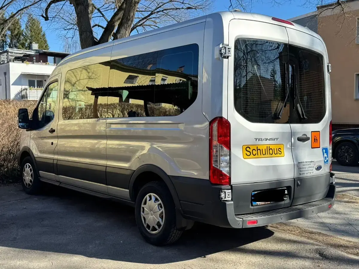 Gebraucht Ford Transit 170 PS (125 kW) 2018 Silber Kombi