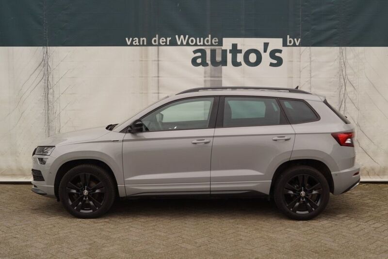 Grau Gebraucht 2020 Skoda Karoq Business Line SUV | 23.958 € (Teuer) - Bild 1/4