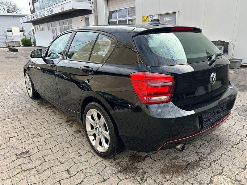 Gebraucht BMW 116 136 PS (100 kW) 2012 Schwarz Kleinwagen