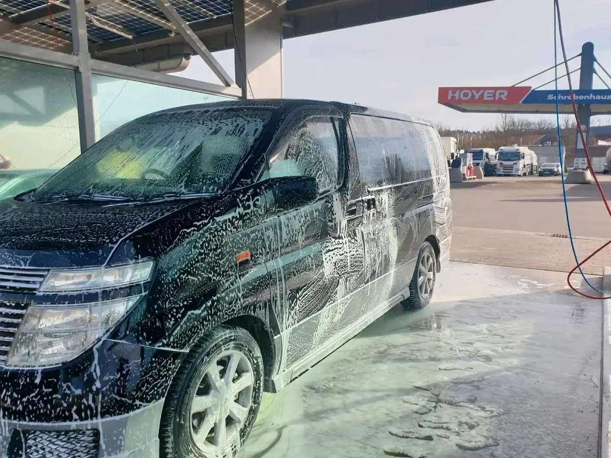 Gebraucht Nissan Elgrand 280 PS (205 kW) 2002 Schwarz Van / Kleinbus