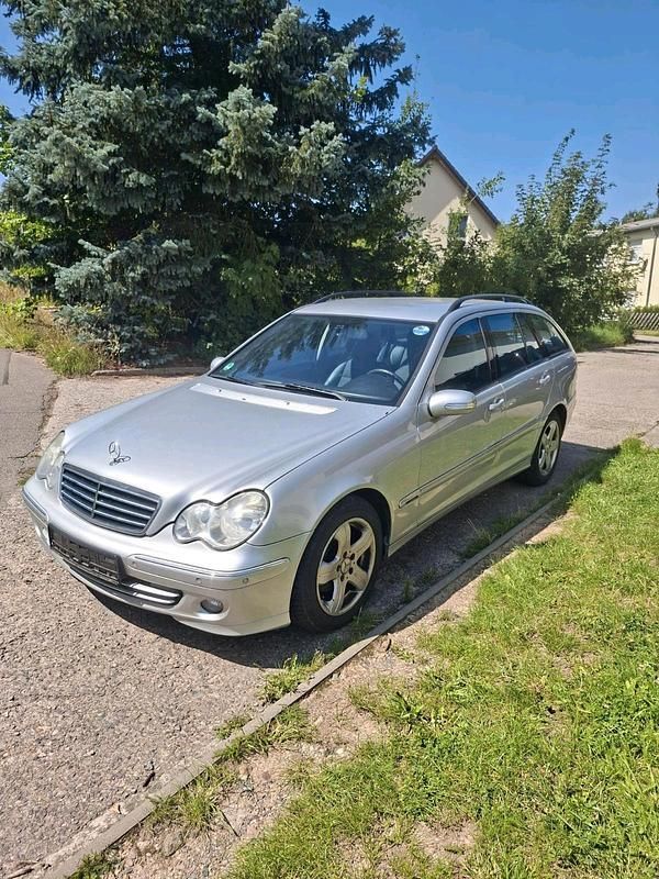 Silber Gebraucht 2006 Mercedes C220 Kombi | 1.000 € (Teuer) - Bild 1/4
