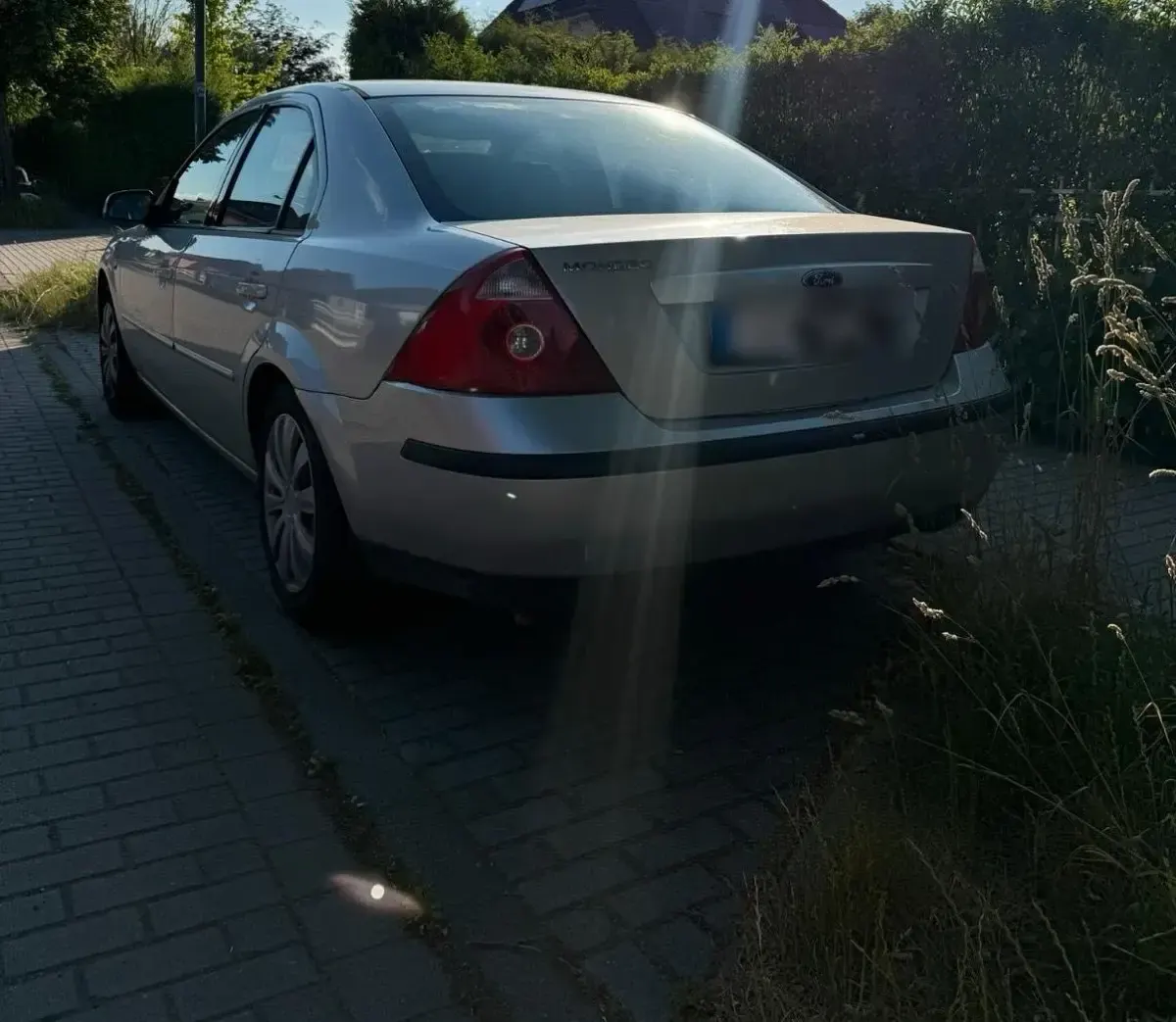 Gebraucht Ford Mondeo 125 PS (91 kW) 2003 Silber Limousine