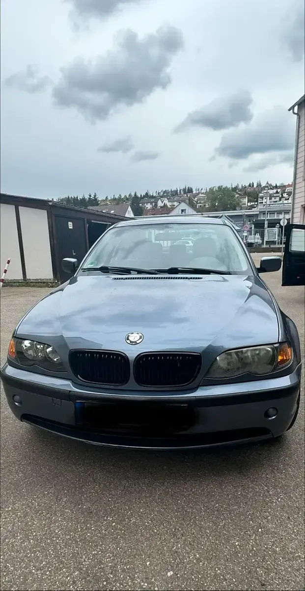 Occasion BMW 320 150 ch (110 kW) 2004 Bleue Berline