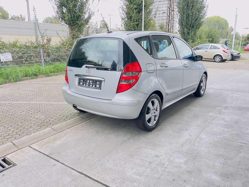 Gebraucht Mercedes A200 Avantgarde 136 PS (100 kW) 2006 Silber Limousine