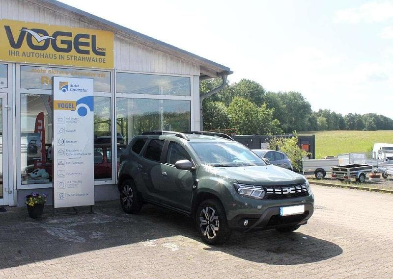 Staubgrau Gebraucht 2024 Dacia Duster Journey SUV | 19.999 € (Guter Preis) - Bild 1/4