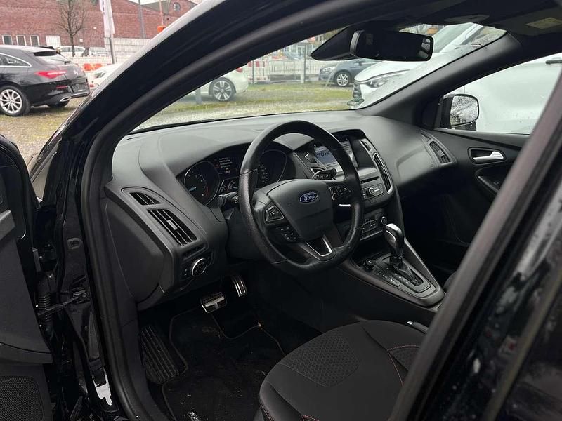 Gebraucht Ford Focus ST-Line 150 PS (110 kW) 2017 Iridiumschwarz metallic Kombi
