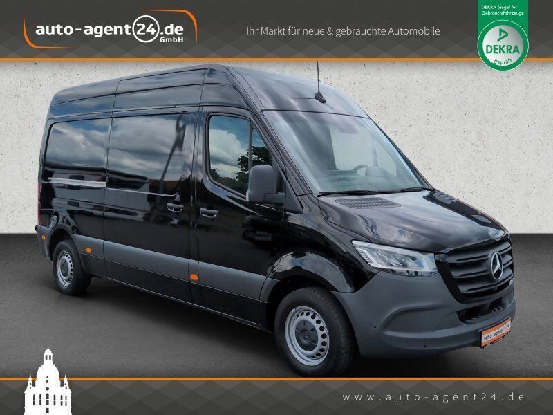 Schwarz Gebraucht 2023 Mercedes Sprinter Van | 49.990 € - Bild 1/4