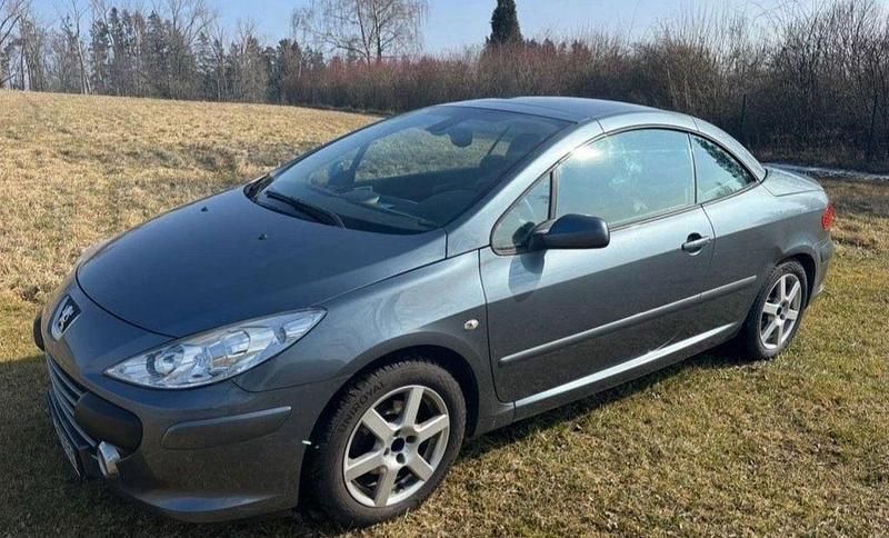 Grau Gebraucht 2007 Peugeot 307 CC Sport Cabrio | 3.000 € (Fairer Preis) - Bild 1/4