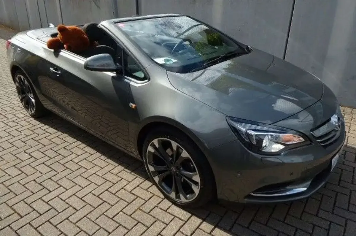 Gebraucht Opel Cascada Edition 140 PS (102 kW) 2017 You drive me crazy Cabrio