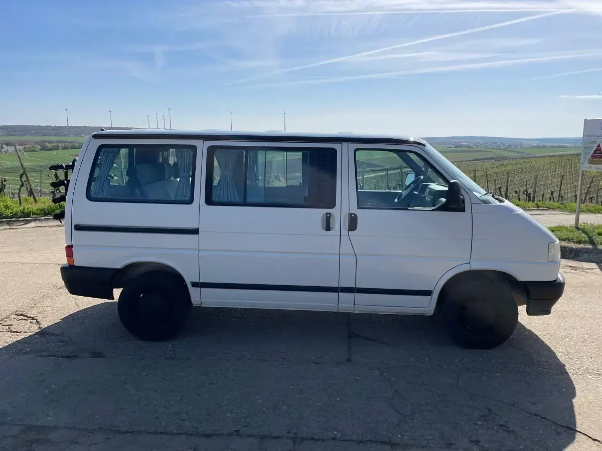 Gebraucht VW Multivan 77 PS (56 kW) 1992 Weiß Van / Kleinbus