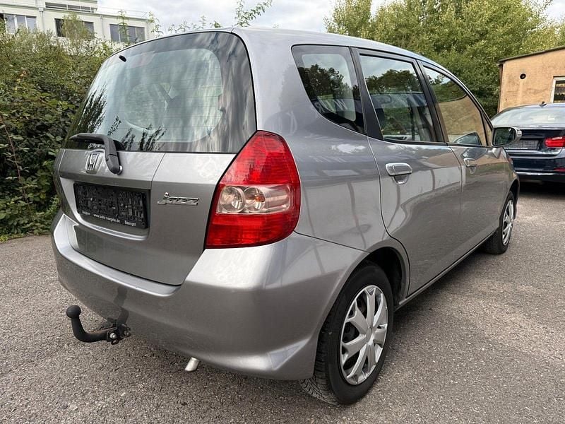 Silber Gebraucht 2005 Honda Jazz LS Kleinwagen | 3.999 € (Fairer Preis) - Bild 1/4