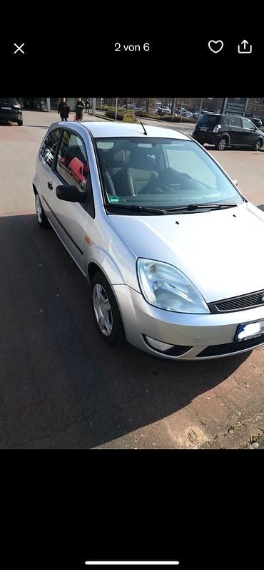 Gebraucht Ford Fiesta 68 PS (50 kW) 2003 Silber Kleinwagen