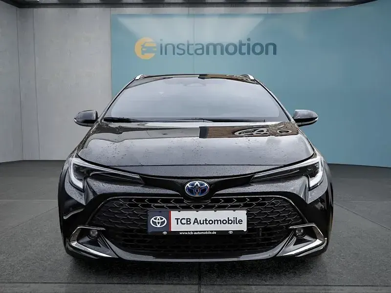 Neu Toyota Corolla 184 PS (135 kW) 2025 Schwarz Kombi