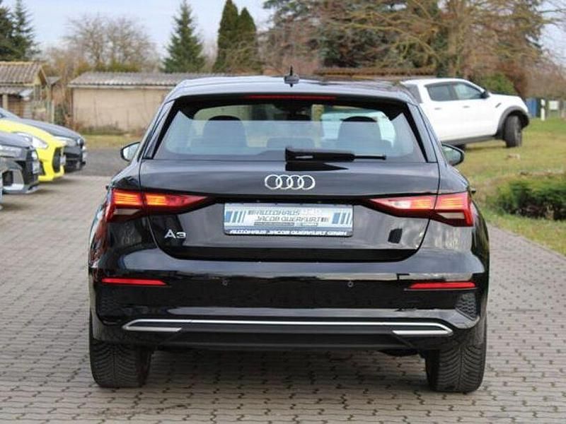 Gebraucht Audi A3 Advanced Plus 110 PS (80 kW) 2021 Schwarz Limousine