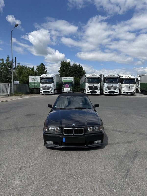 Schwarz Gebraucht 1995 BMW 328 Cabriolet Cabrio | 14.500 € - Bild 1/4