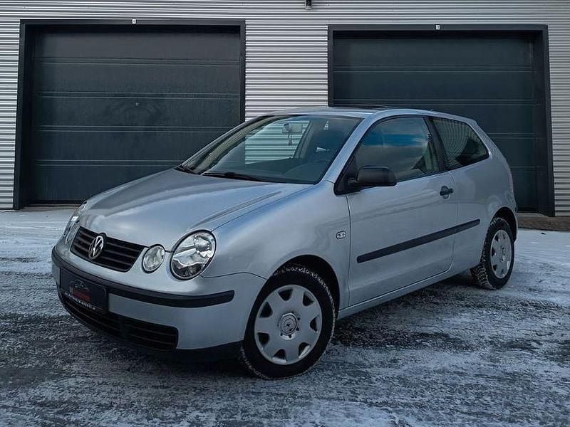 Silber Gebraucht 2003 VW Polo Basis Limousine | 2.950 € (Etwas zu teuer) - Bild 1/4