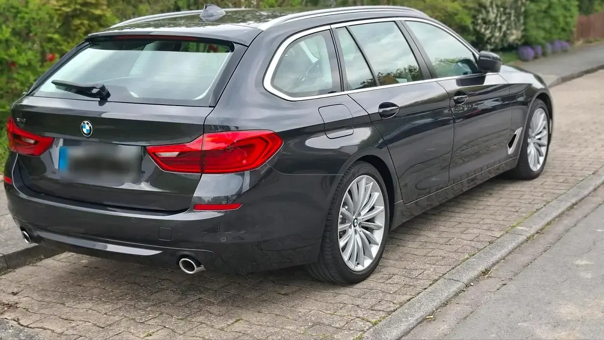 Gebraucht BMW 530 2019 Grau Kombi