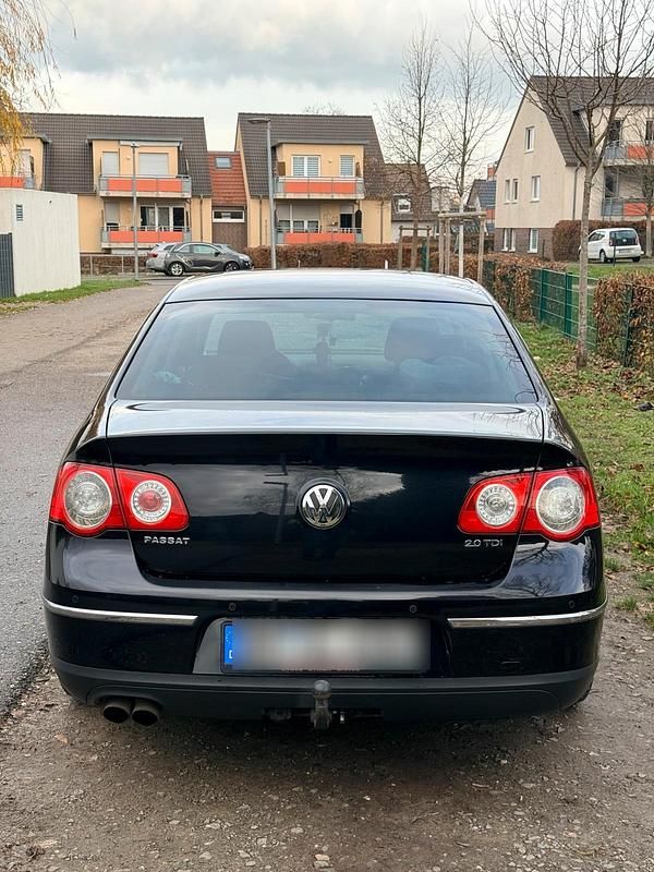 Gebraucht VW Passat 140 PS (102 kW) 2007 Schwarz Limousine