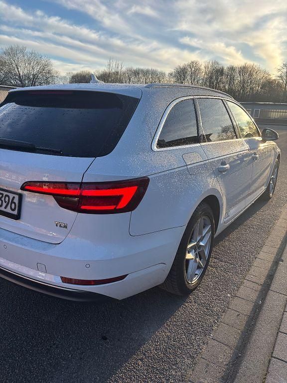 Gebraucht Audi A4 Design 150 PS (110 kW) 2018 Weiß Kombi