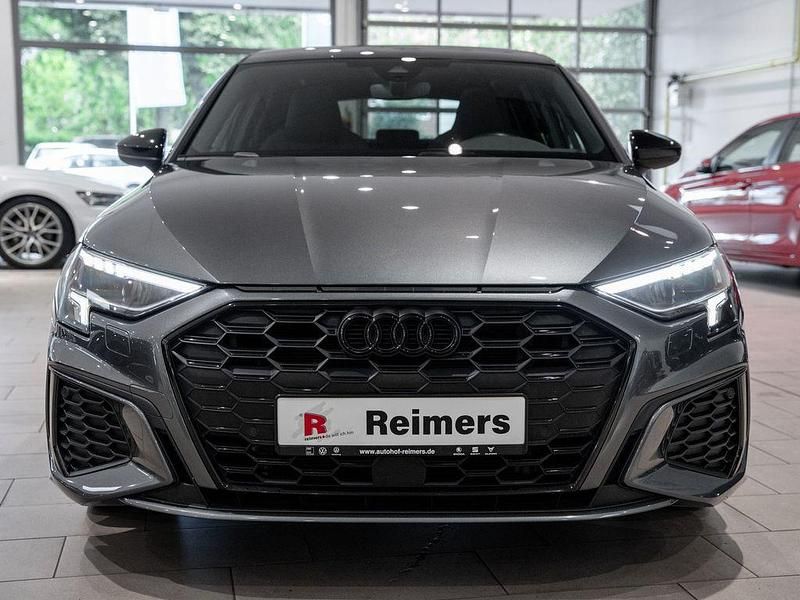 Gebraucht Audi A3 S-Line 150 PS (110 kW) 2022 Grau Limousine