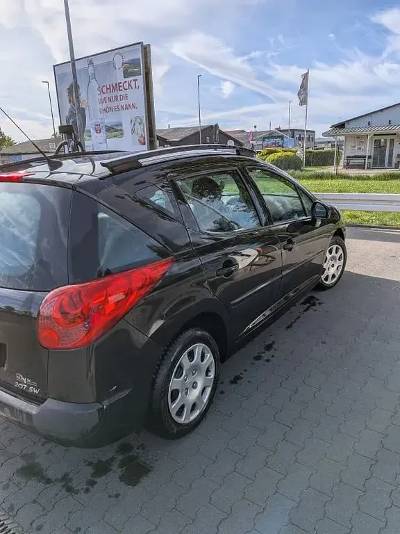 Gebraucht Peugeot 207 Filou 95 PS (69 kW) 2008 Schwarz Kombi
