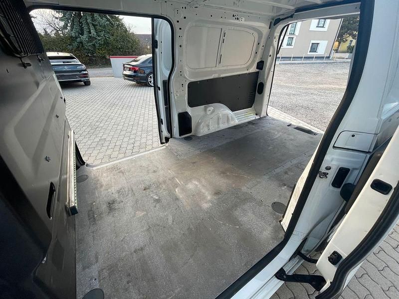Gebraucht Toyota Proace 122 PS (89 kW) 2019 Weiß Van / Kleinbus