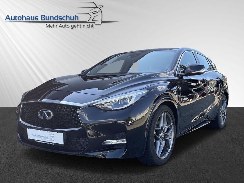 Schwarz Gebraucht 2017 Infiniti Q30 Sport Tech Kleinwagen | 22.990 € (Teuer) - Bild 1/4
