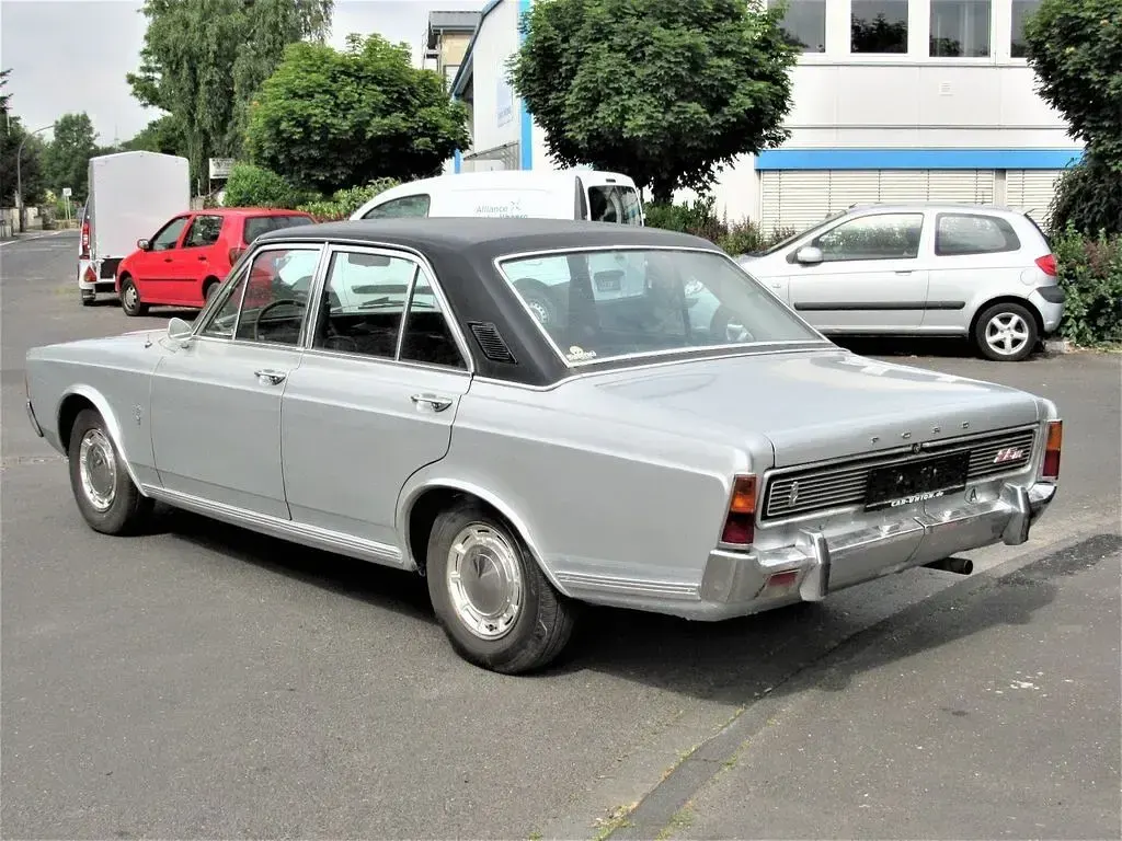 Gebraucht Ford 26M 125 PS (91 kW) 1970 Silber Limousine