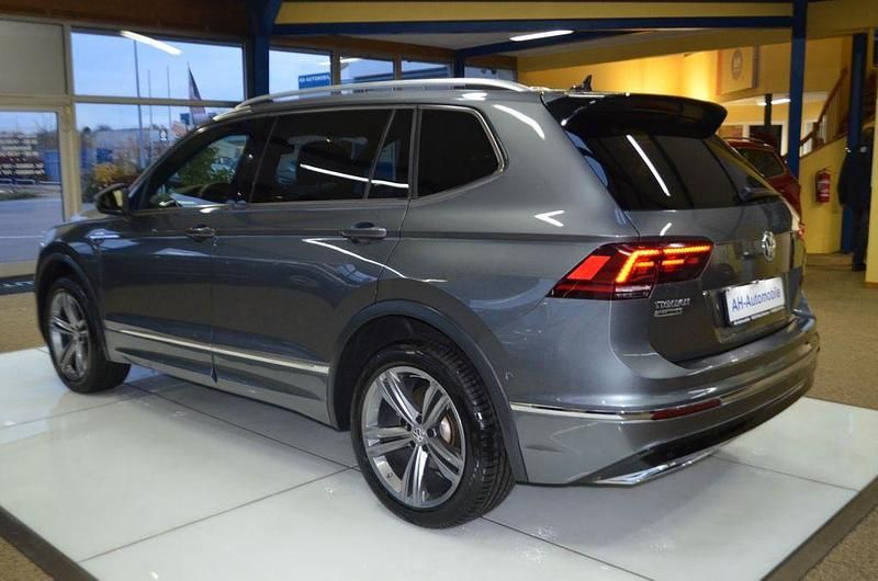 Gebraucht VW Tiguan Allspace Highline 150 PS (110 kW) 2021 Grau SUV