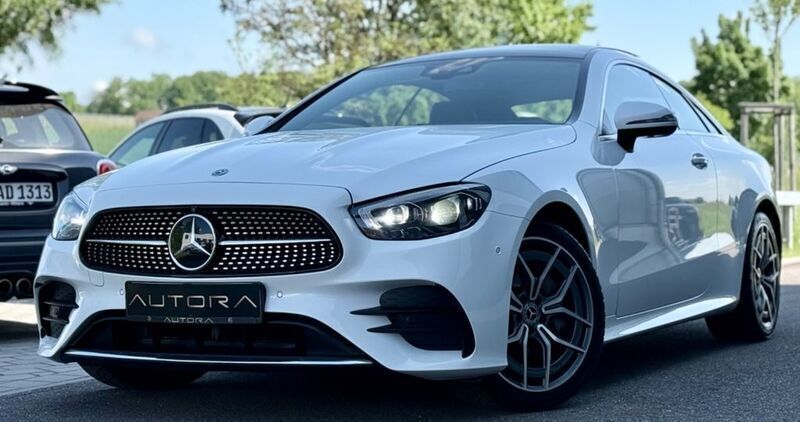Opalithweiss metalliclack Gebraucht 2021 Mercedes E300 AMG Coupé | 47.990 € (Fairer Preis) - Bild 1/4