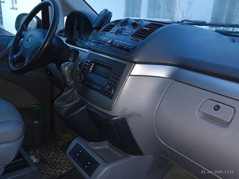 Gebraucht Mercedes Viano 150 PS (110 kW) 2006 Rot Van / Kleinbus