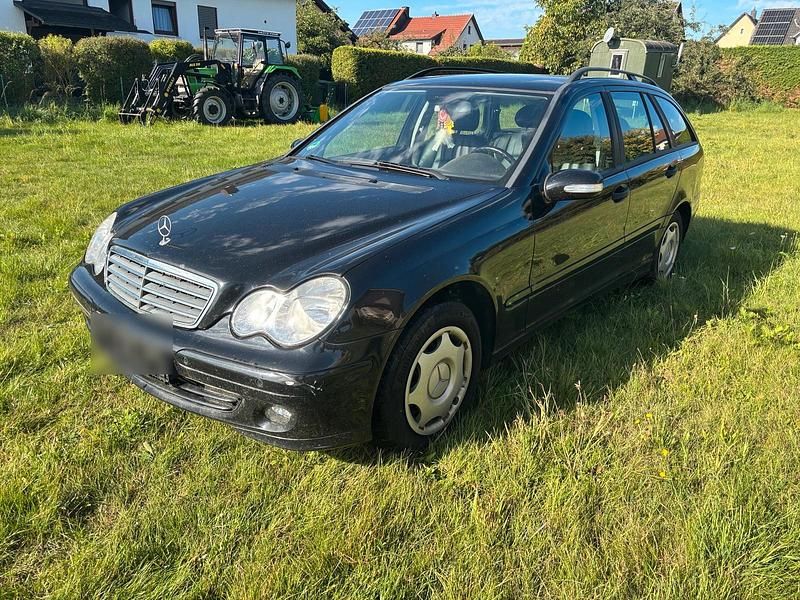 Schwarz Gebraucht 2006 Mercedes C200 Kombi | 750 € (Superpreis) - Bild 1/4