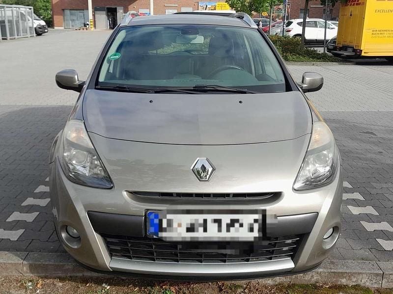 Beige Gebraucht 2009 Renault Clio GrandTour Dynamique Kombi | 4.500 € (Fairer Preis) - Bild 1/4