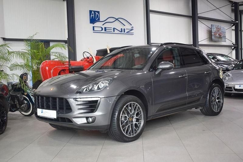 Grau Gebraucht 2014 Porsche Macan S SUV | 30.899 € (Fairer Preis) - Bild 1/3