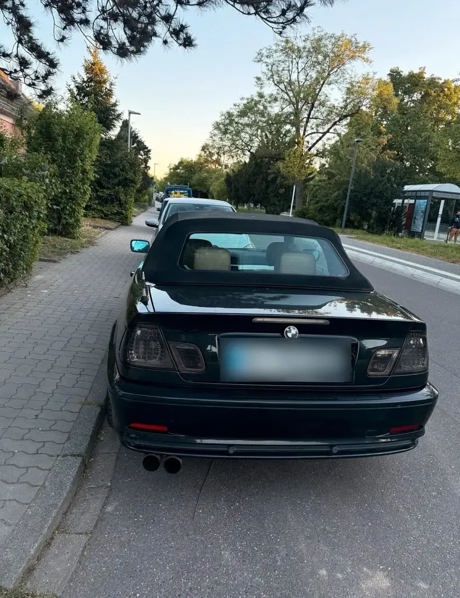 Gebraucht BMW 320 Cabriolet 170 PS (125 kW) 2002 Schwarz Cabrio