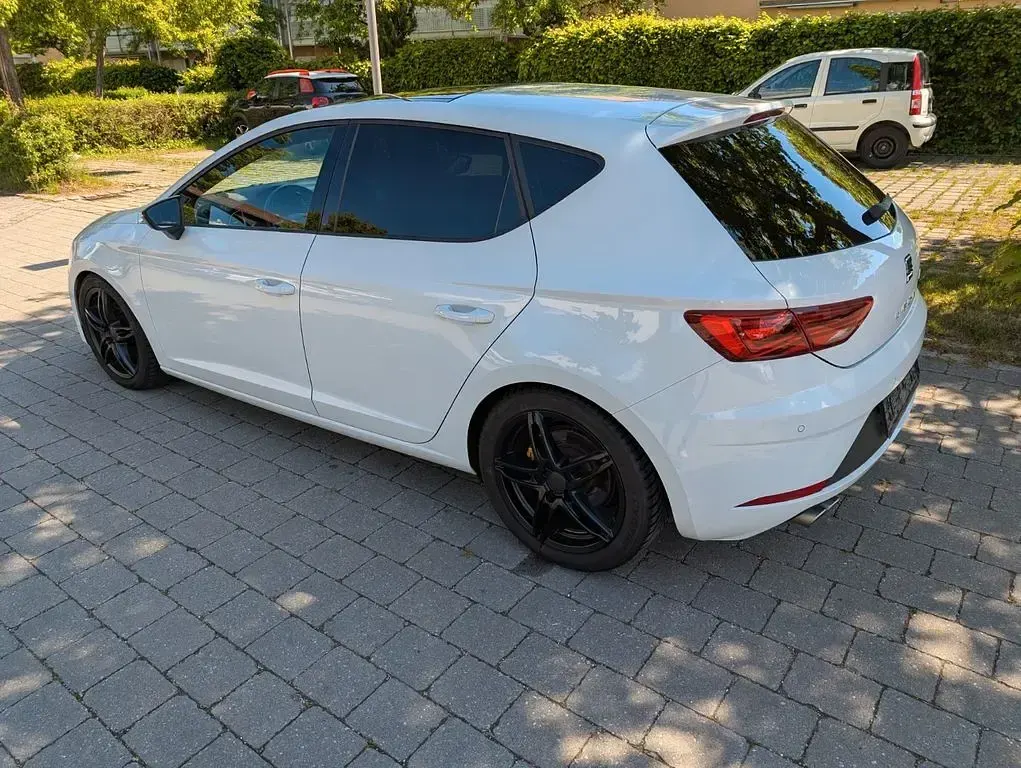 Gebraucht Seat Leon FR 184 PS (135 kW) 2019 Weiß Limousine
