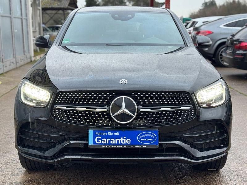 Gebraucht Mercedes GLC300e AMG line 211 PS (155 kW) 2021 Schwarz Limousine