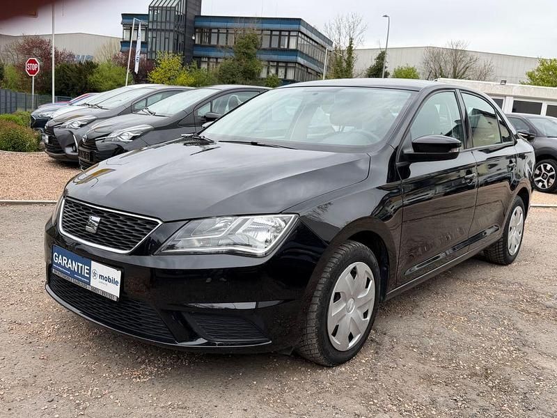 Usado Seat Toledo Reference 90 HP (66 kW) 2017 Preto Citadino