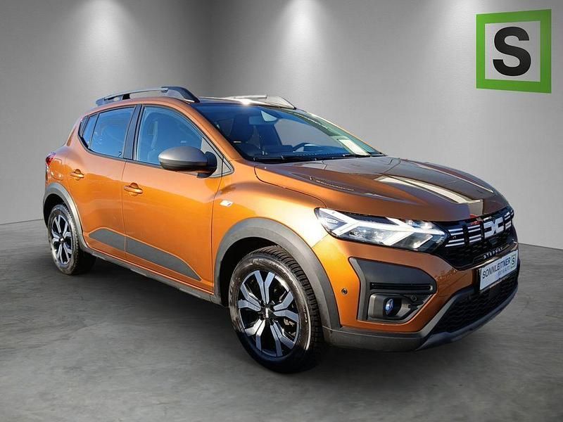 Gebraucht Dacia Sandero Expression 110 PS (80 kW) 2023 Orange Kleinwagen