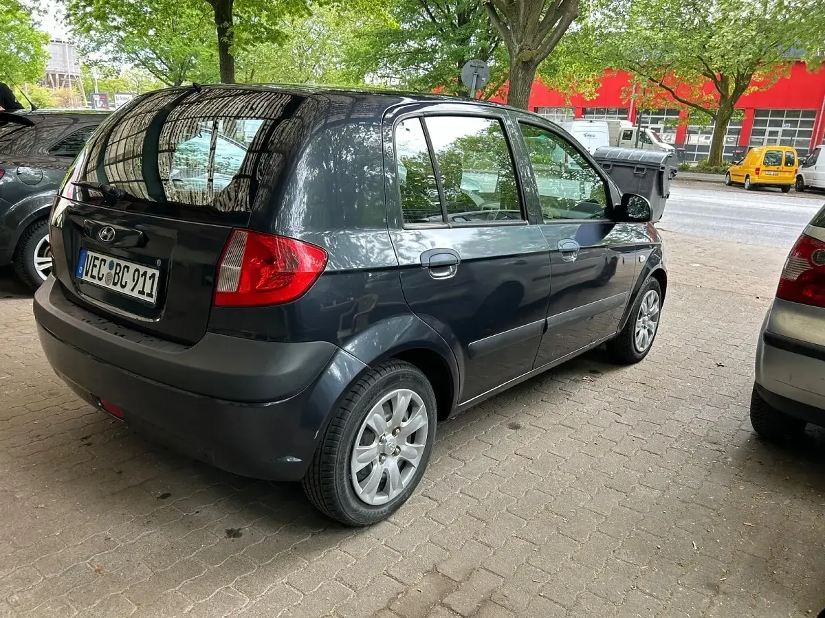 Gebraucht Hyundai Getz 67 PS (49 kW) 2009 Grau Kleinwagen