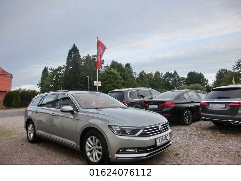 Silber Gebraucht 2015 VW Passat Comfortline Kombi | 13.990 € (Superpreis) - Bild 1/4