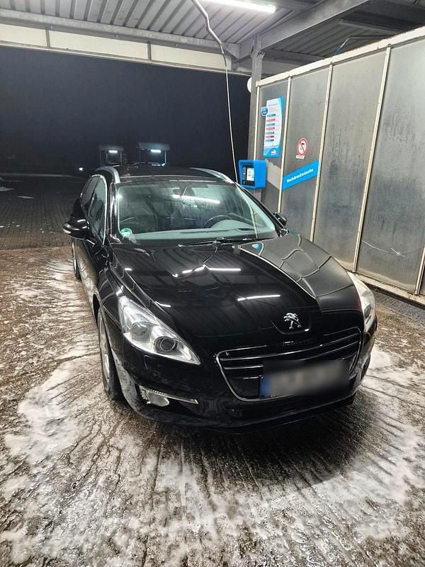 Gebraucht Peugeot 508 SW 163 PS (119 kW) 2014 Schwarz Kombi