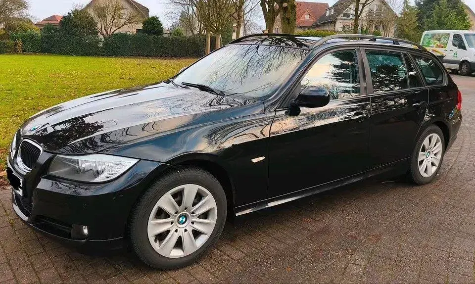 Gebraucht BMW 318 Efficient Dynamics 143 PS (105 kW) 2009 Schwarz Kombi