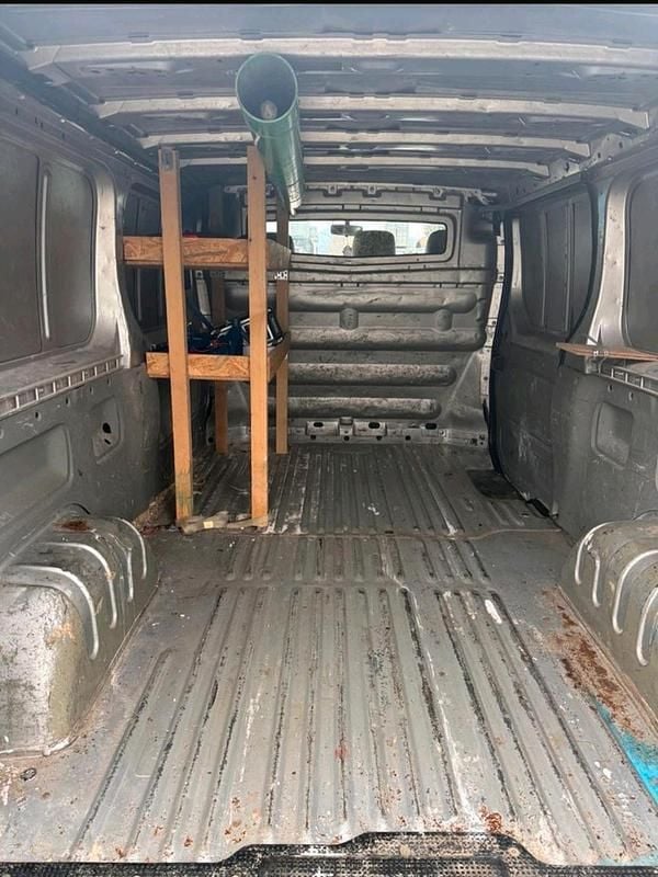 Gebraucht Renault Traffic 130 PS (95 kW) 2006 Silber Van / Kleinbus