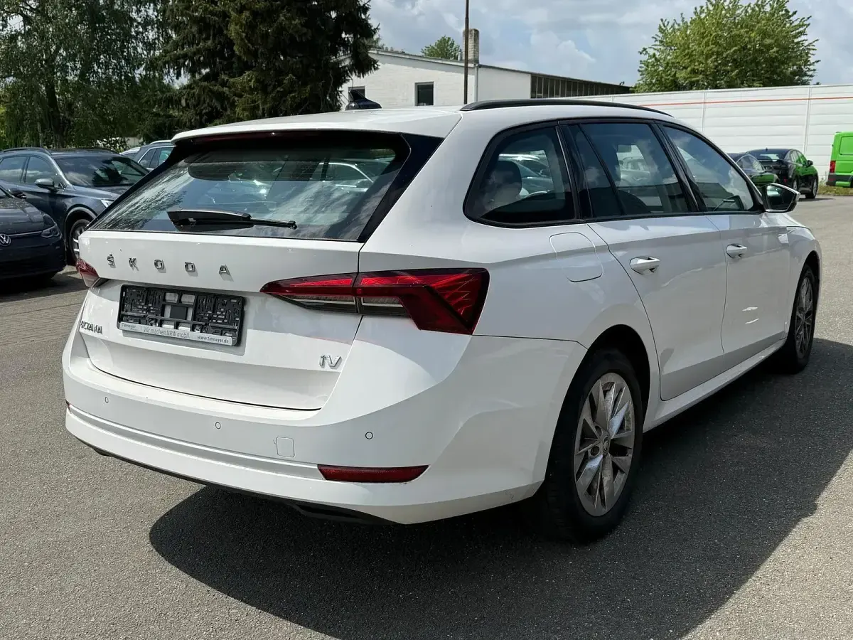 Usata Skoda Octavia 204 CV (150 kW) 2022 Bianco Station wagon