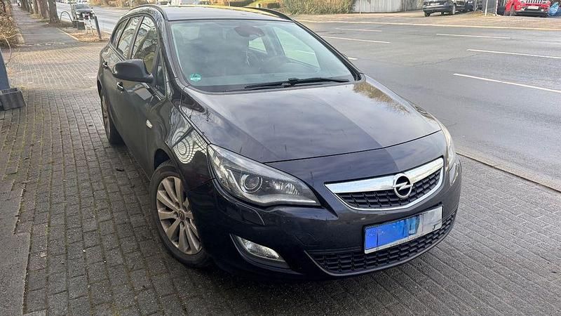 Gebraucht Opel Astra Innovation 125 PS (91 kW) 2011 Schwarz Kombi