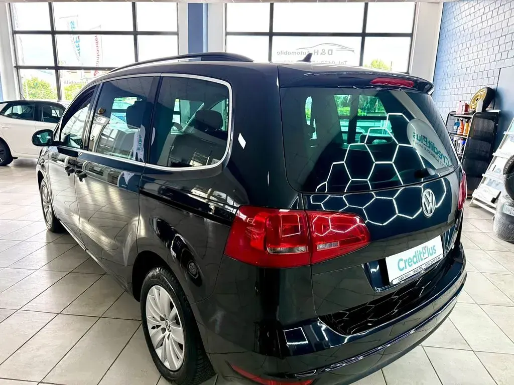 Gebraucht VW Sharan Match 140 PS (102 kW) 2012 Schwarz Van / Kleinbus