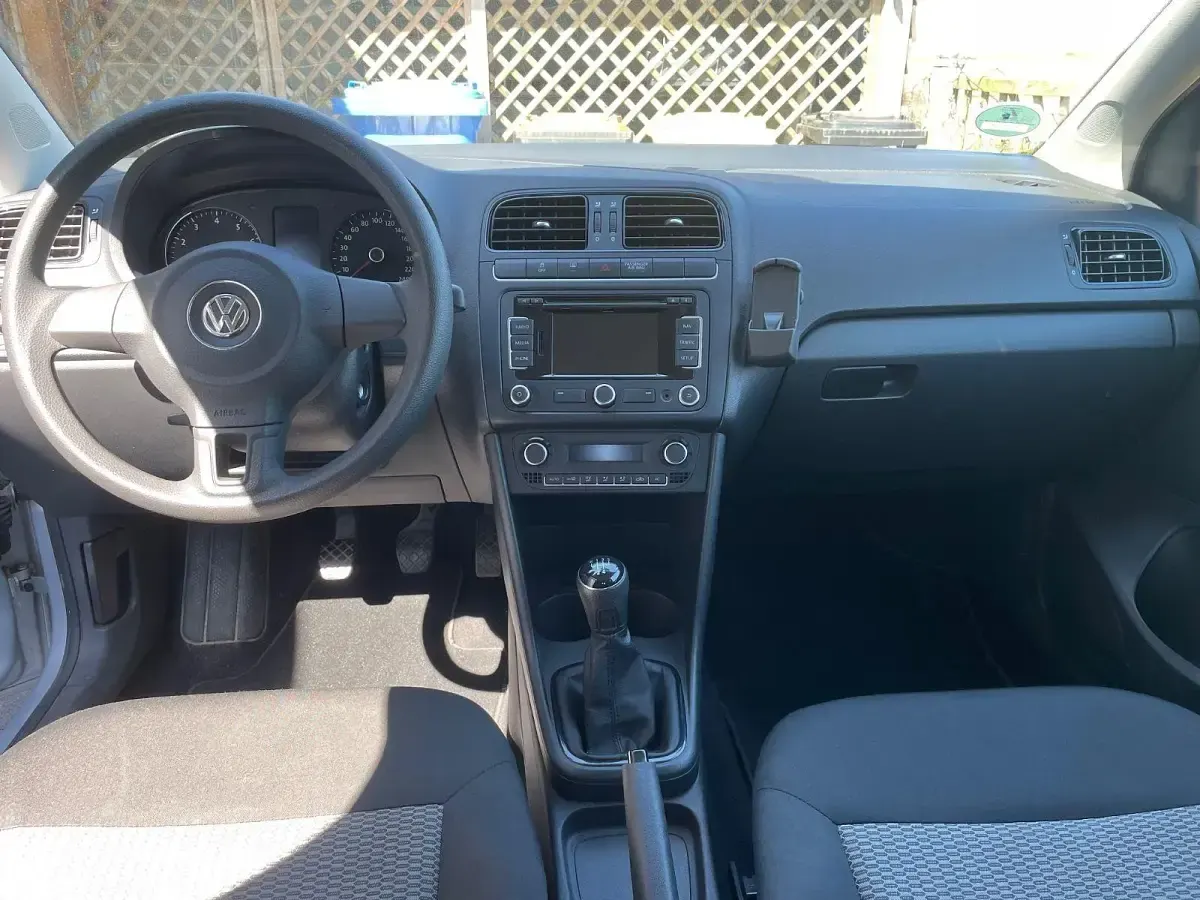 Gebraucht VW Polo Trendline 69 PS (50 kW) 2013 Silber Kleinwagen