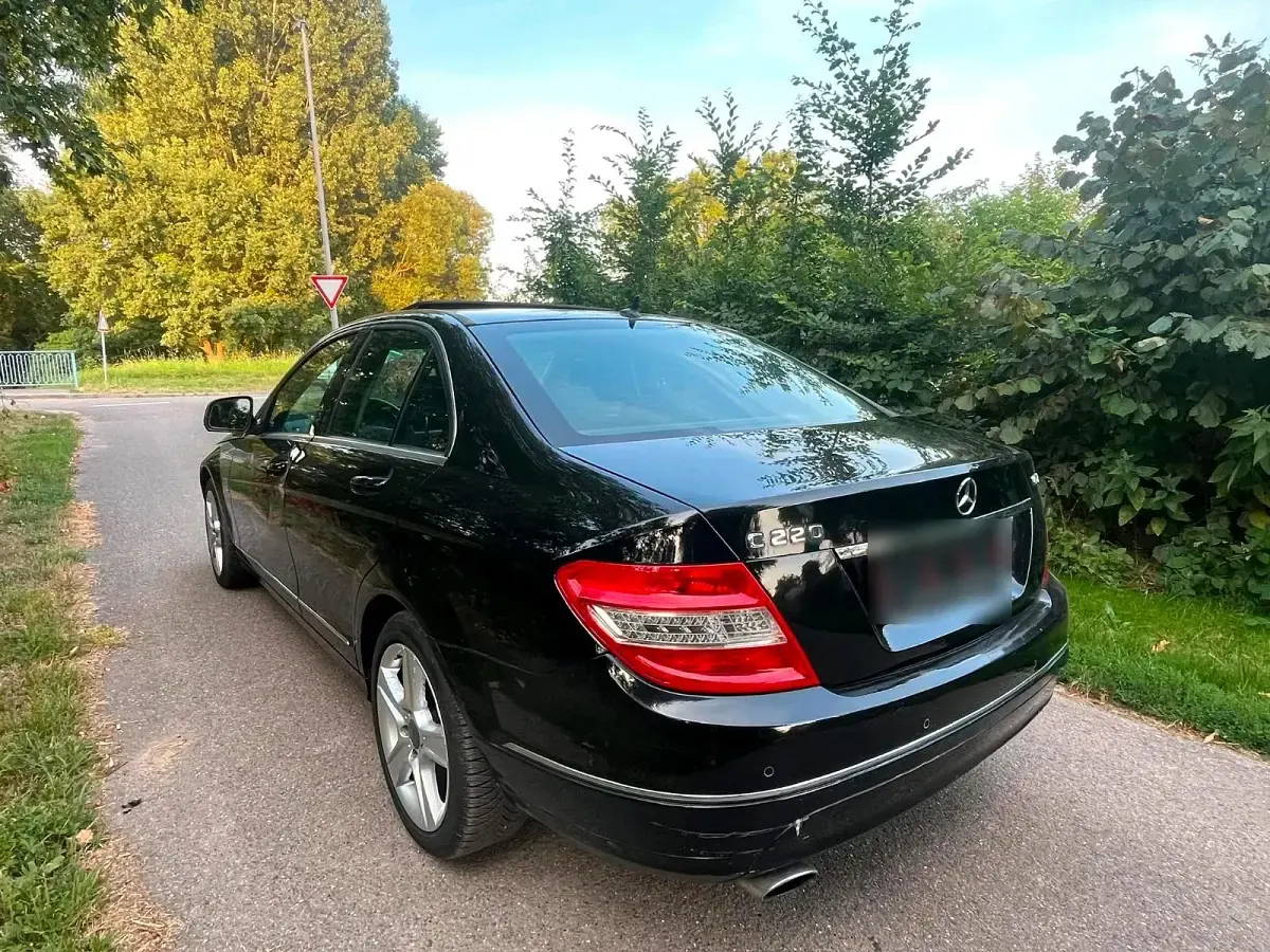 Gebraucht Mercedes C220 170 PS (125 kW) 2009 Limousine