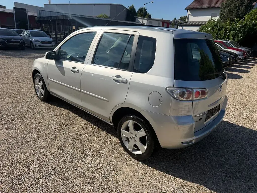 Gebraucht Mazda 2 80 PS (58 kW) 2007 Silber Kleinwagen